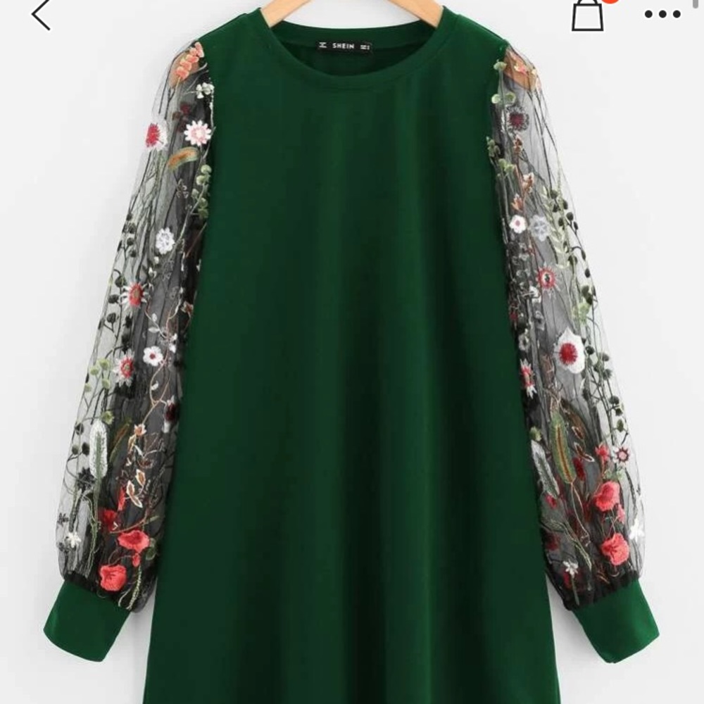 Green Floral Embroidered Dress Size M 🆕